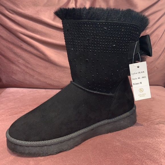 RHINESTONE 2 BOW BLACK FUR BOOTS - Picture 6 of 11